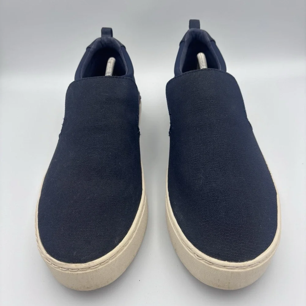 TOMS Travel Lite 2.0 Slip-on Sneaker MenNavy Canvas Casual EUCs Sz 11